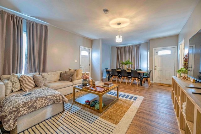 278 Division St, Fall River, MA 02721