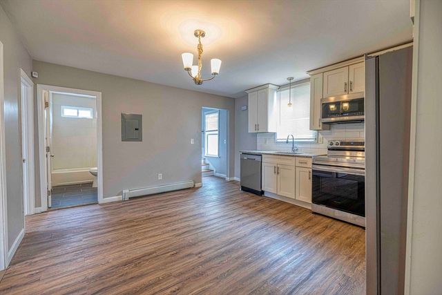 278 Division St, Fall River, MA 02721
