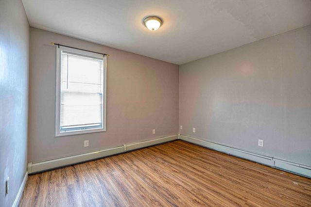 278 Division St, Fall River, MA 02721