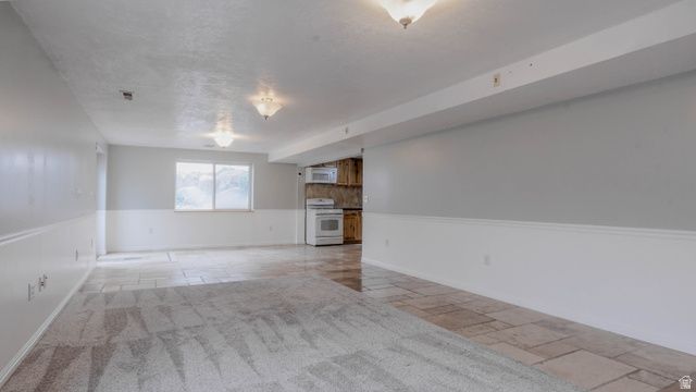 1862 W 1690 S, Woods Cross, UT 84087
