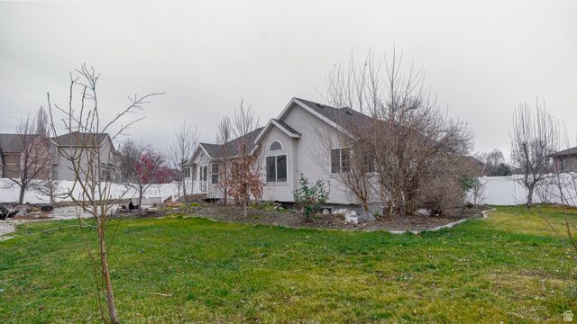 1862 W 1690 S, Woods Cross, UT 84087