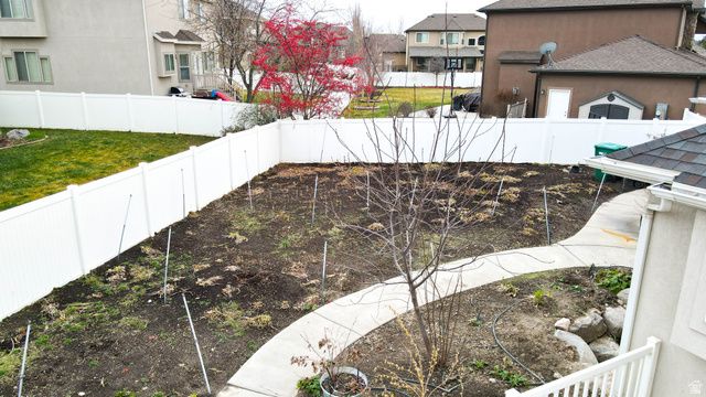 1862 W 1690 S, Woods Cross, UT 84087