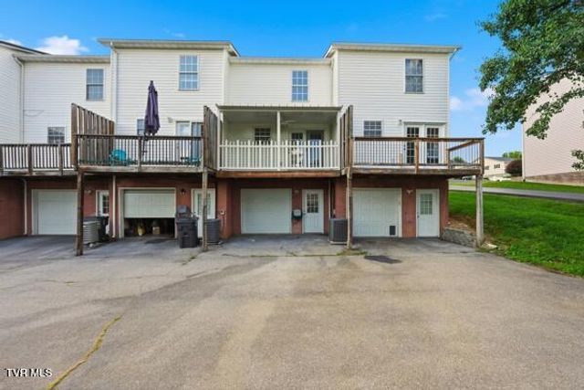 52 Tulip Grove Circle 2, Bristol, TN 37620