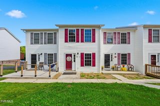 52 Tulip Grove Circle 2, Bristol, TN 37620