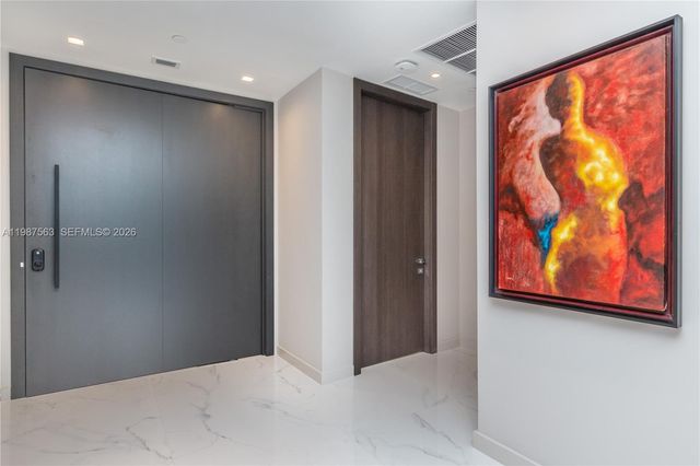 851 NE 1st Ave PH 4611, Miami, FL 33132