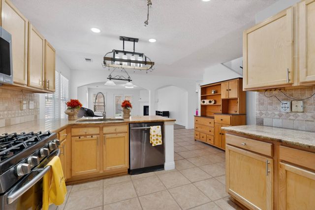 10736 Marble Stone Drive NW, Albuquerque, NM 87114