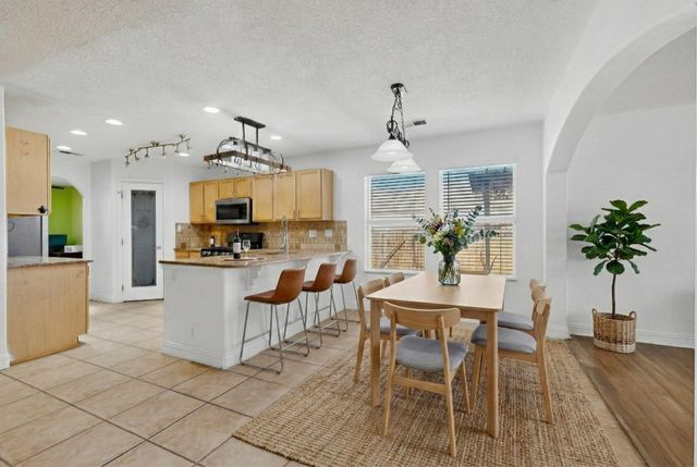 10736 Marble Stone Drive NW, Albuquerque, NM 87114