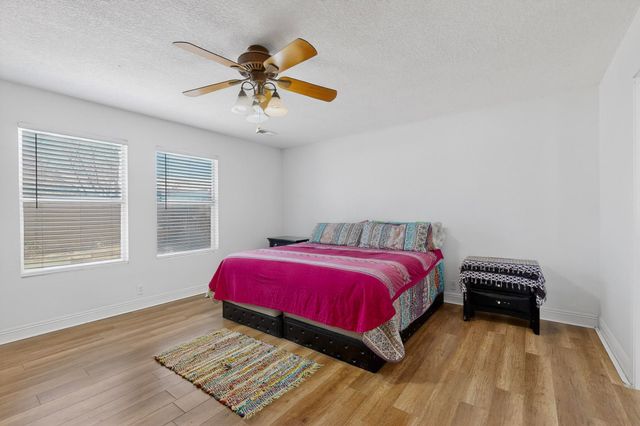 10736 Marble Stone Drive NW, Albuquerque, NM 87114