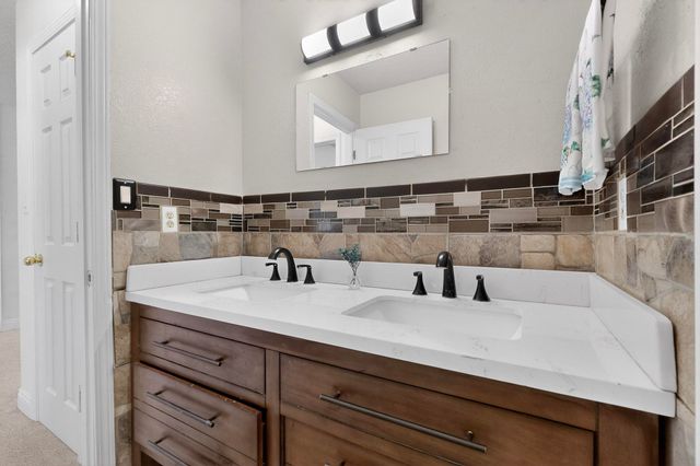 10736 Marble Stone Drive NW, Albuquerque, NM 87114