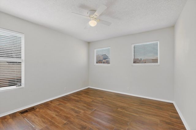 10736 Marble Stone Drive NW, Albuquerque, NM 87114