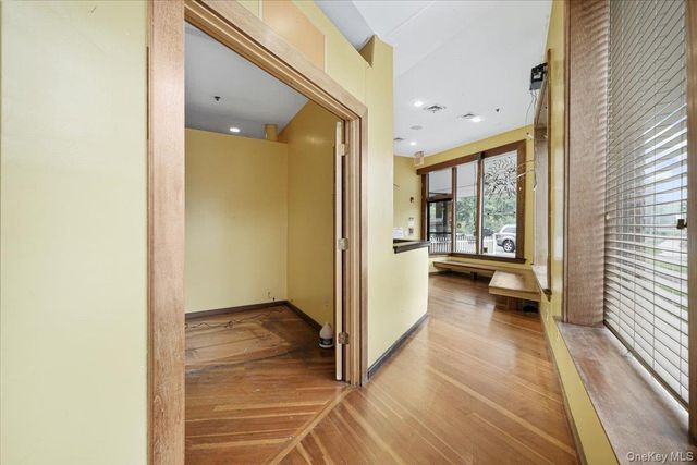 482 Kings Highway, Valley Cottage, NY 10989