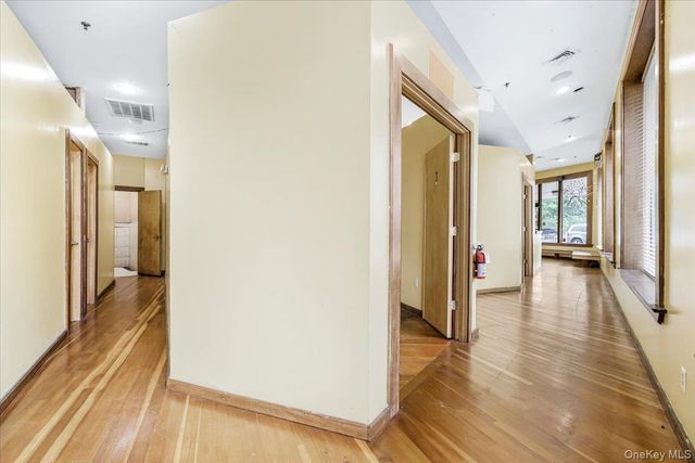 482 Kings Highway, Valley Cottage, NY 10989