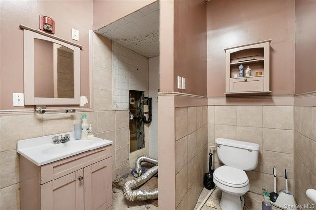 482 Kings Highway, Valley Cottage, NY 10989