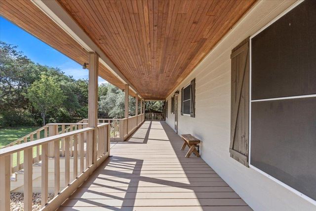 111 Lazy Trail CT, Liberty Hill, TX 78642