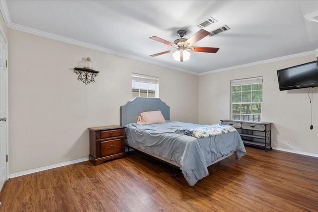 111 Lazy Trail CT, Liberty Hill, TX 78642