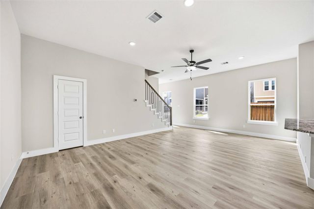 13218 Opera Drive, Houston, TX 77047