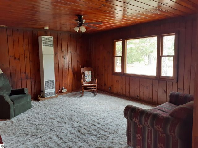 4599 Shady Lane, Oscoda, MI 48750