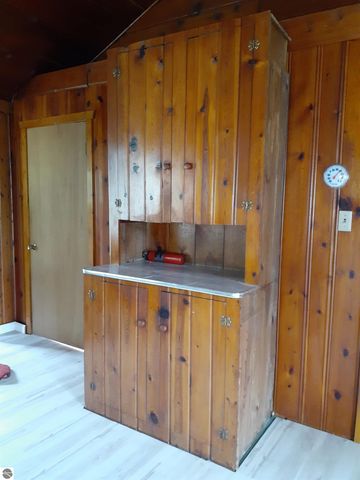 4599 Shady Lane, Oscoda, MI 48750