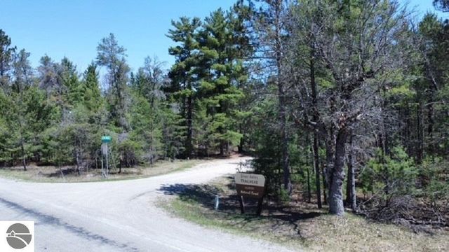 4599 Shady Lane, Oscoda, MI 48750