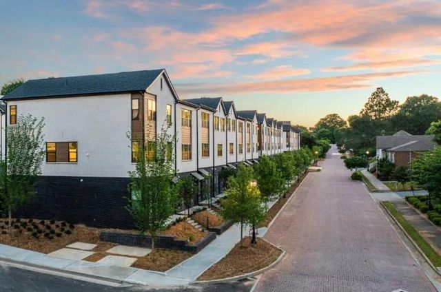 72 Milton Avenue SE 504, Atlanta, GA 30315