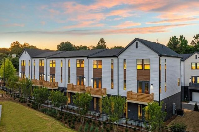 72 Milton Avenue SE 504, Atlanta, GA 30315
