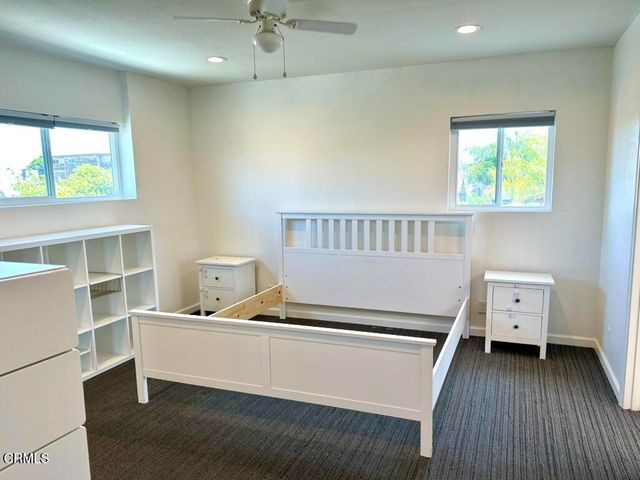2117 9th Avenue, Los Angeles, CA 90018