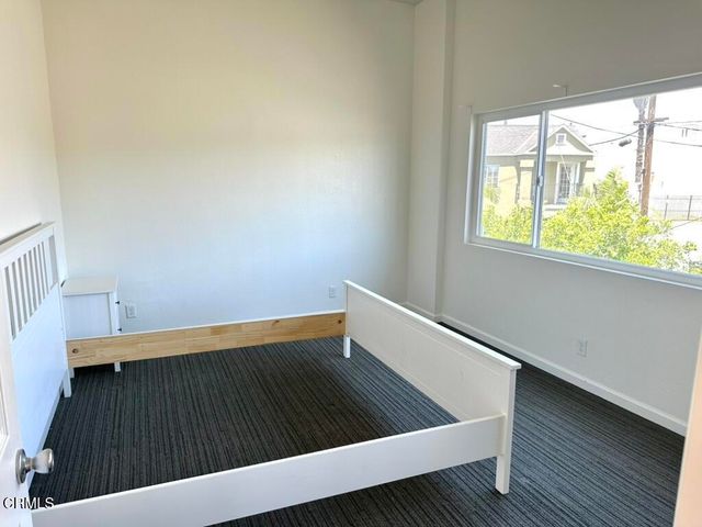 2117 9th Avenue, Los Angeles, CA 90018