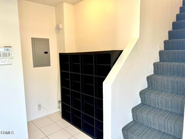 2117 9th Avenue, Los Angeles, CA 90018