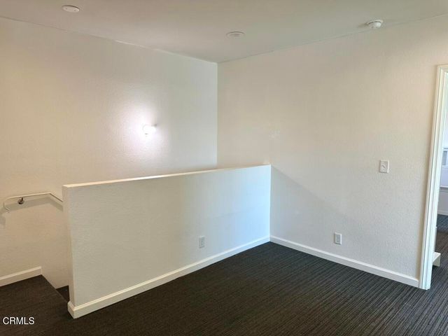 2117 9th Avenue, Los Angeles, CA 90018