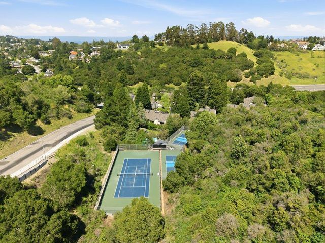 2319 Ticonderoga Drive, San Mateo, CA 94402