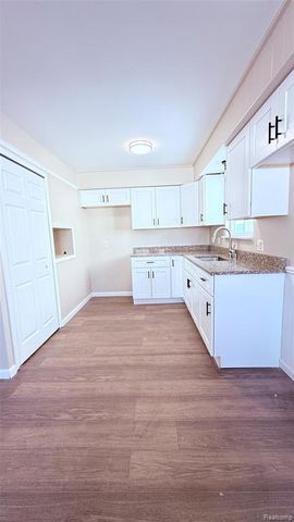 8236 Ford Avenue, Warren, MI 48089