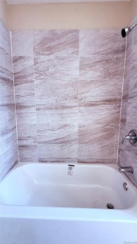 8236 Ford Avenue, Warren, MI 48089