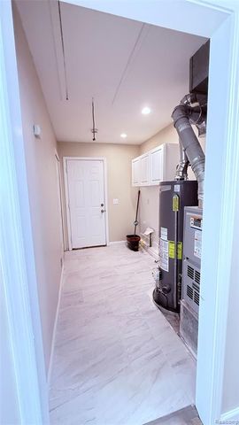 8236 Ford Avenue, Warren, MI 48089