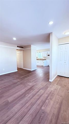 8236 Ford Avenue, Warren, MI 48089