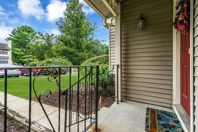 607 Santa Anita Lane, Toms River, NJ 08755