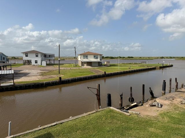 1597 County Road 441b, Brazoria, TX 77422