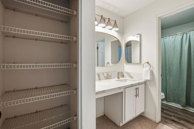 7545 Charmant 1512, San Diego, CA 92122