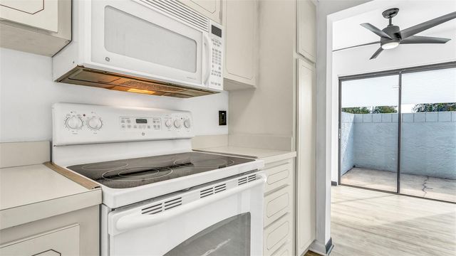 8800 BARDMOOR BOULEVARD 12, Seminole, FL 33777