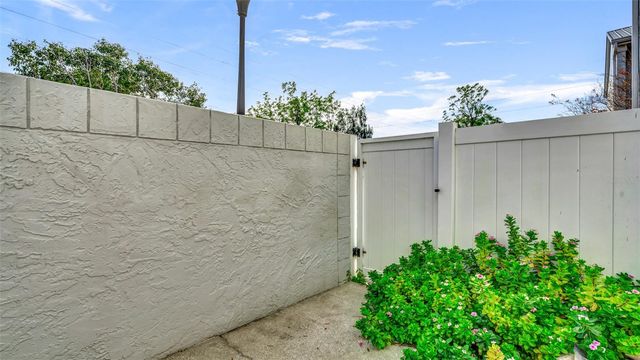 8800 BARDMOOR BOULEVARD 12, Seminole, FL 33777