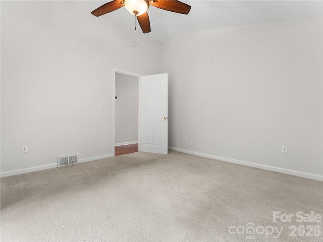 1705 Willow Road, Hendersonville, NC 28739
