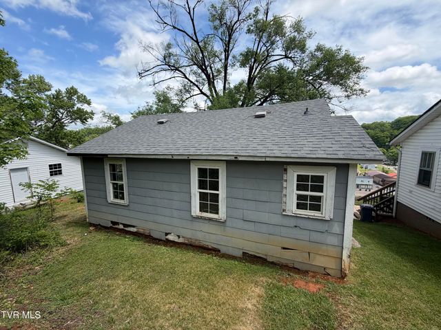 1044 Fairway Avenue, Kingsport, TN 37665