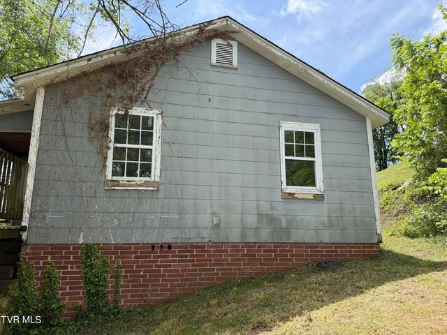 1044 Fairway Avenue, Kingsport, TN 37665