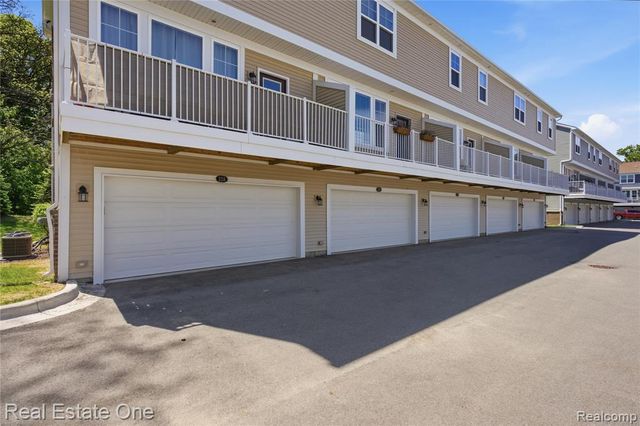 224 Sean Street, Brighton, MI 48116