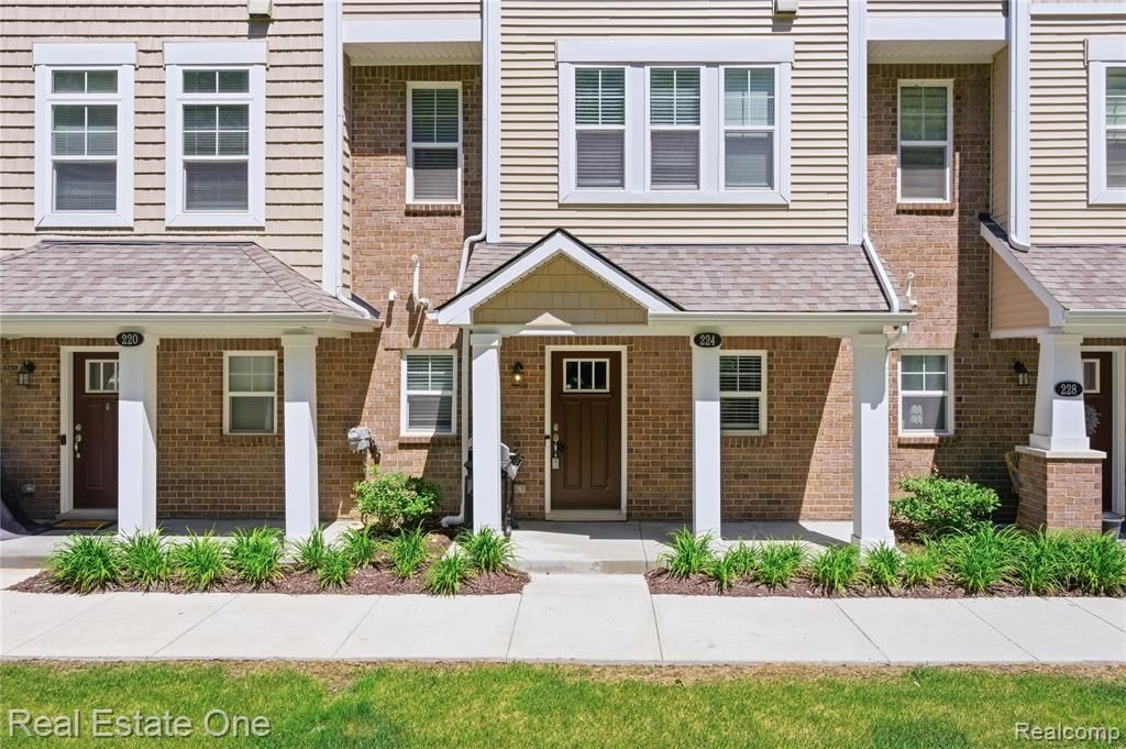 224 Sean Street, Brighton, MI 48116