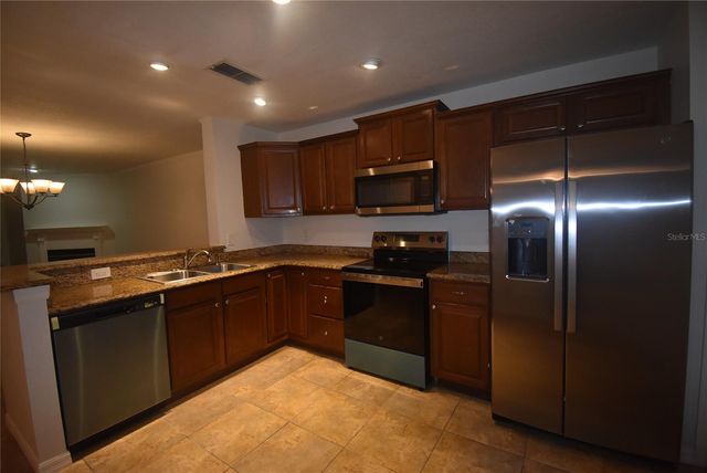 2620 LANCASTER COURT, Apopka, FL 32703