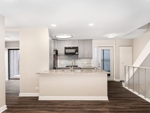 1167 Florimond Drive, Elgin, IL 60123