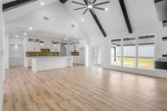 271 Victory Drive, Mabank, TX 75147