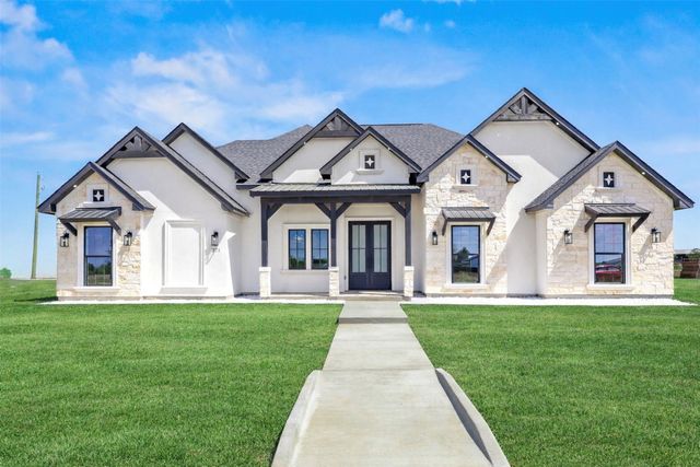 271 Victory Drive, Mabank, TX 75147