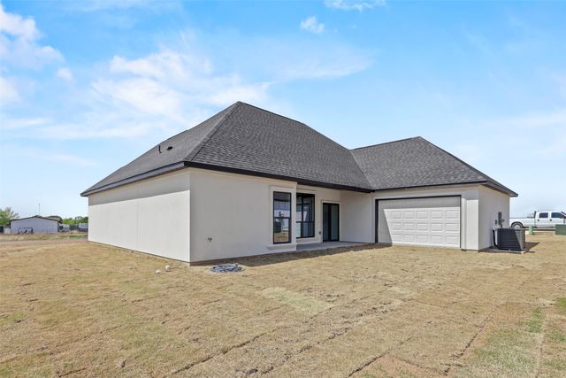 271 Victory Drive, Mabank, TX 75147