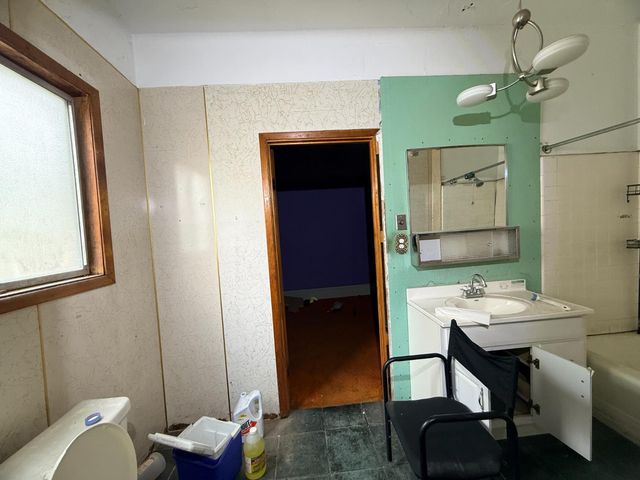 733 W Magnolia St, Stockton, CA 95203